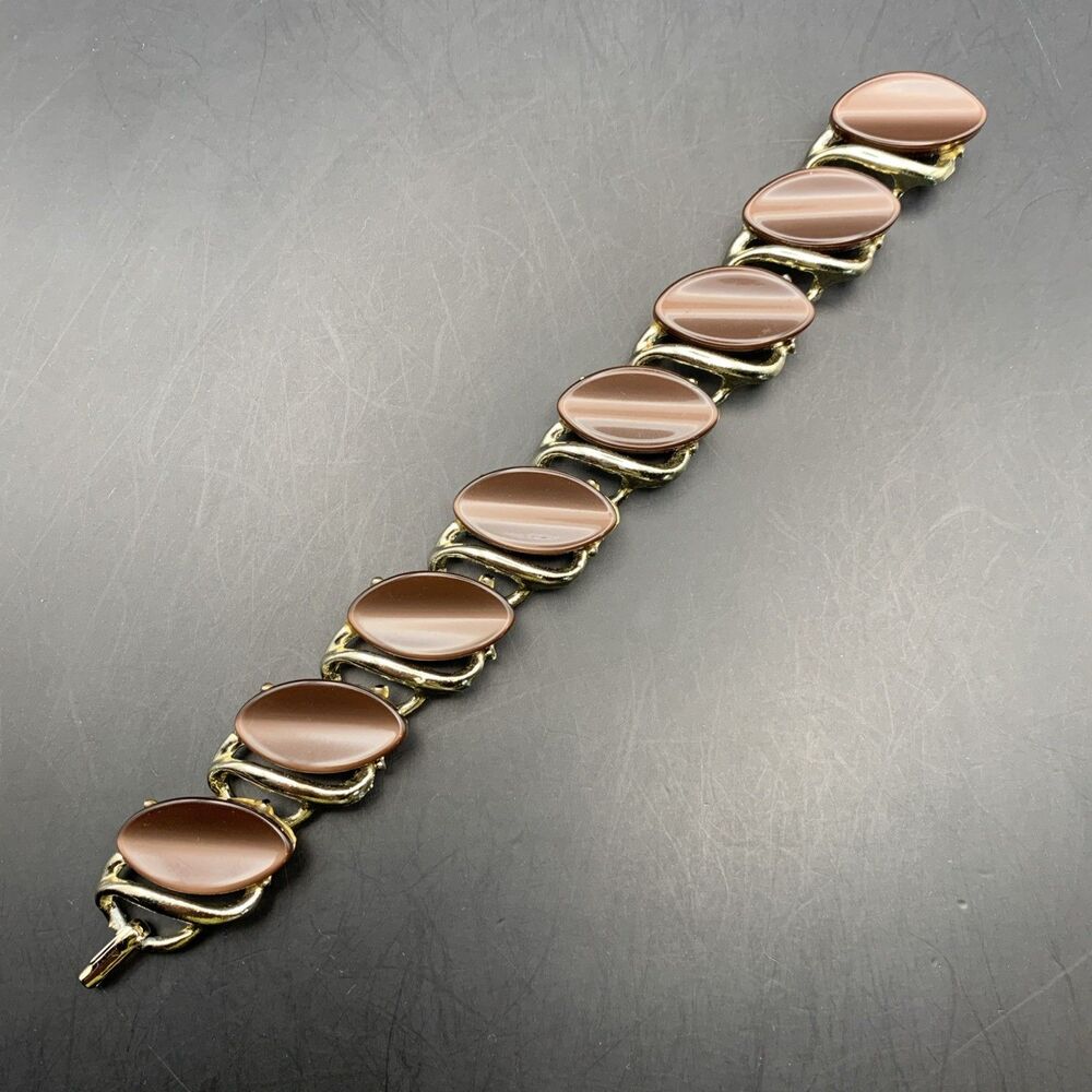 Brown Thermoset Lucite Bracelet Gold Tone 6.75 Inch Leaf Classic Vintage